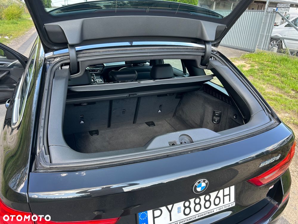 BMW Seria 5 520d Luxury Line - 29