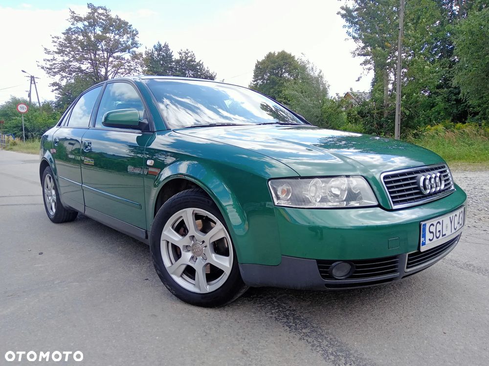 Audi A4 Limousine - 1