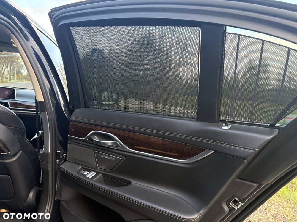 BMW Seria 7 730d xDrive - 13