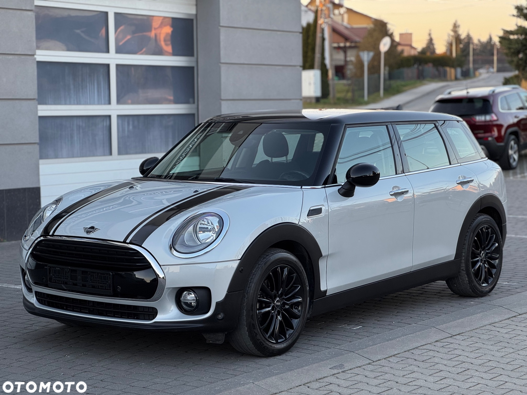 MINI Clubman Cooper Essential Trim - 17