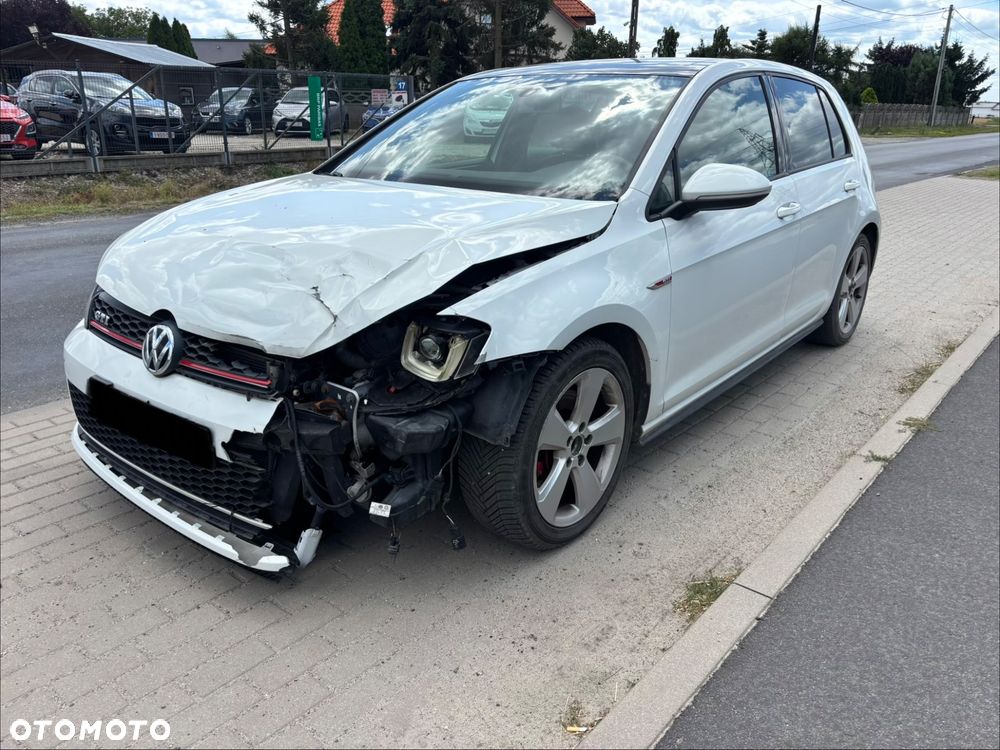 Volkswagen Golf GTI BlueMotion Technology DSG - 6