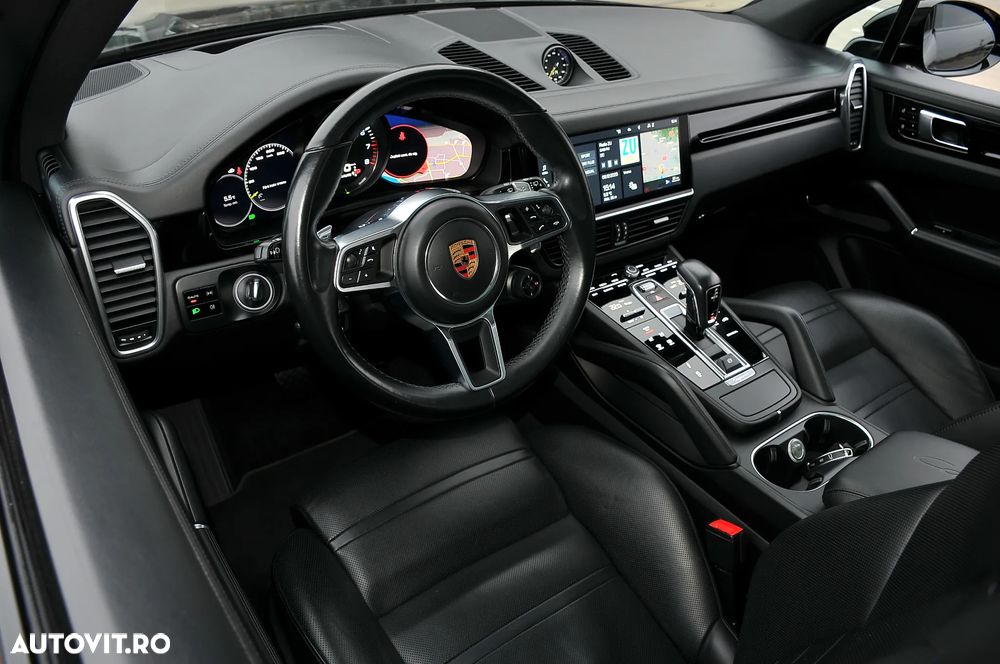 Porsche Cayenne - 5