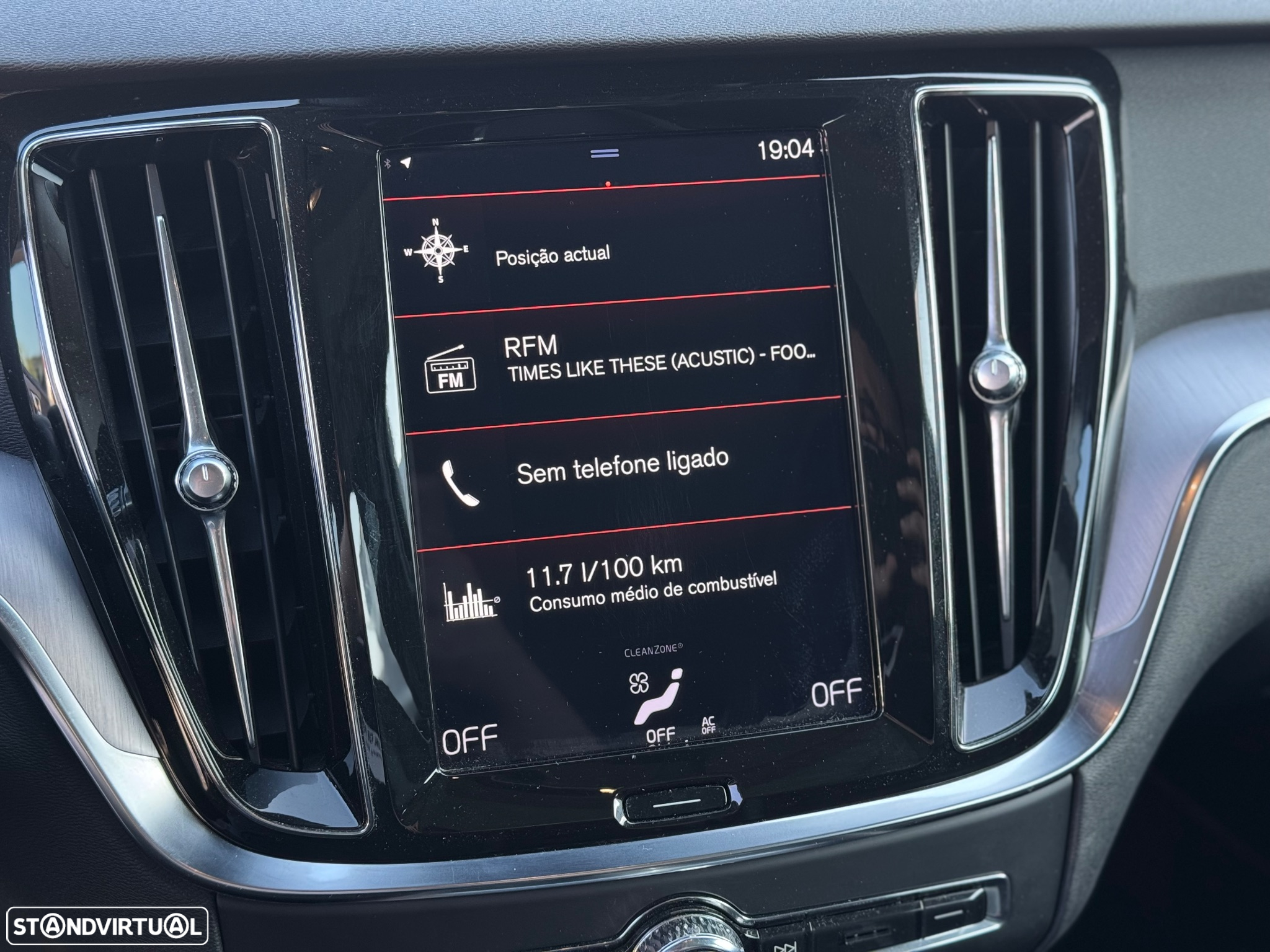 Volvo V60 2.0 D3 Momentum Geartronic - 17