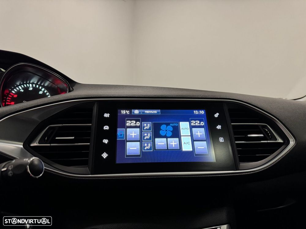 Peugeot 308 1.6 BlueHDi Allure J17 EAT6 - 36