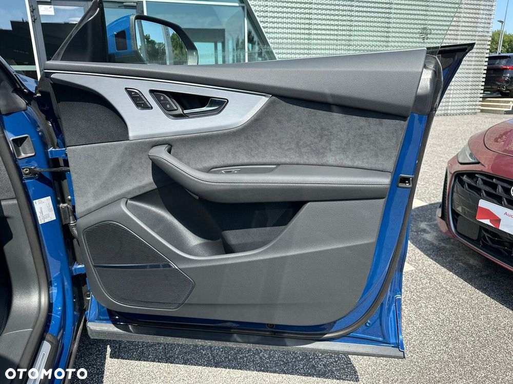 Audi Q8 - 24