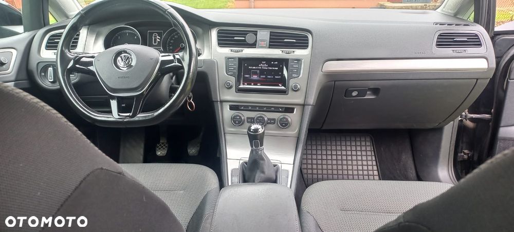 Volkswagen Golf 1.6 TDI BlueMotion Comfortline - 10