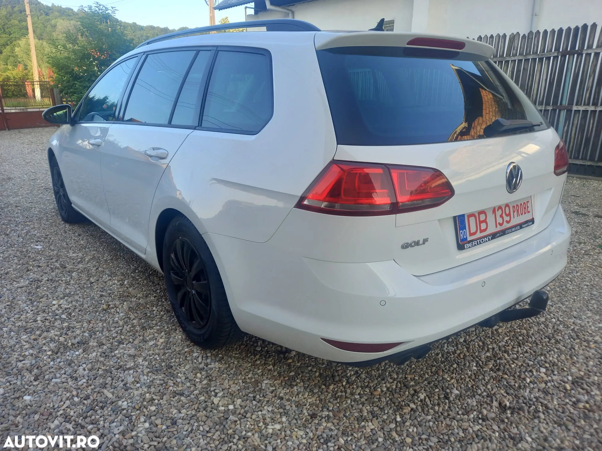 Volkswagen Golf 2.0 TDI BlueMotion Technology Edition - 5