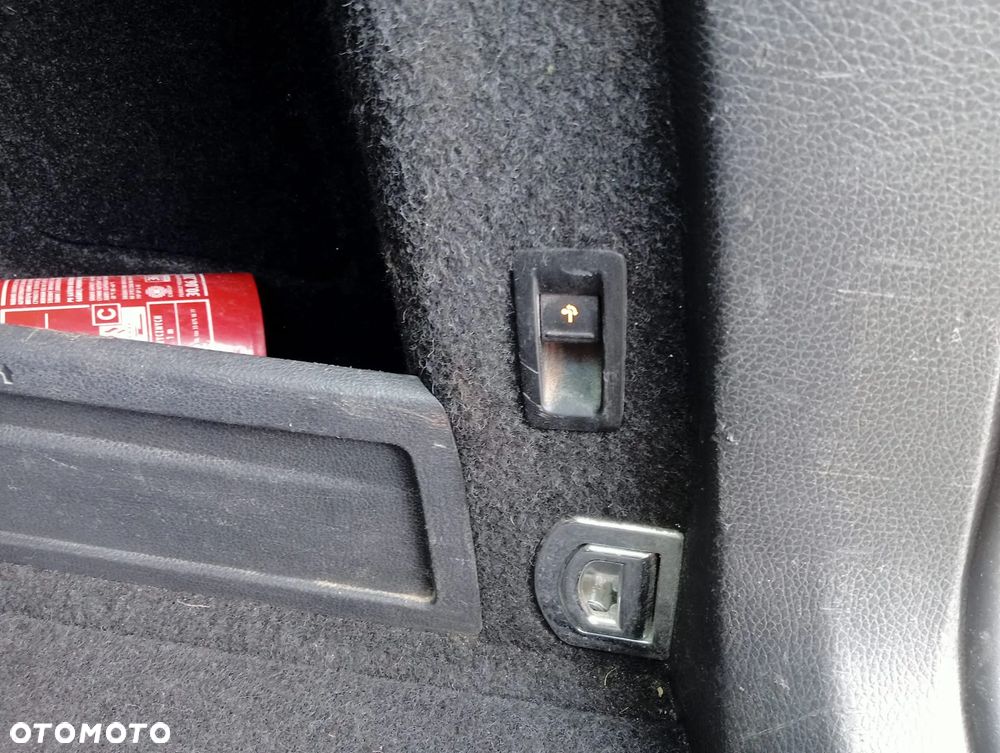 Volkswagen Passat 2.0 TDI Comfortline - 9