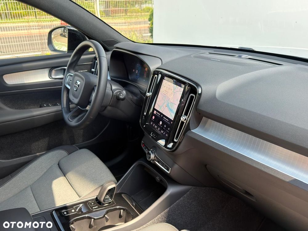 Volvo XC 40 - 28