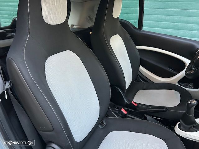 Smart ForTwo Coupé 1.0 Passion 71 - 12