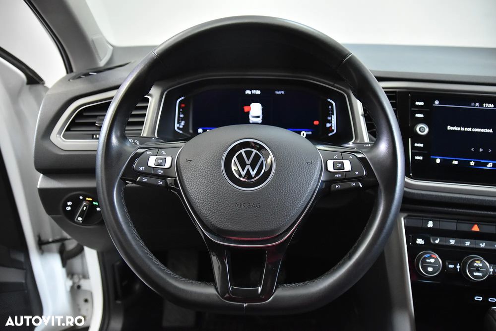 Volkswagen T-Roc - 16