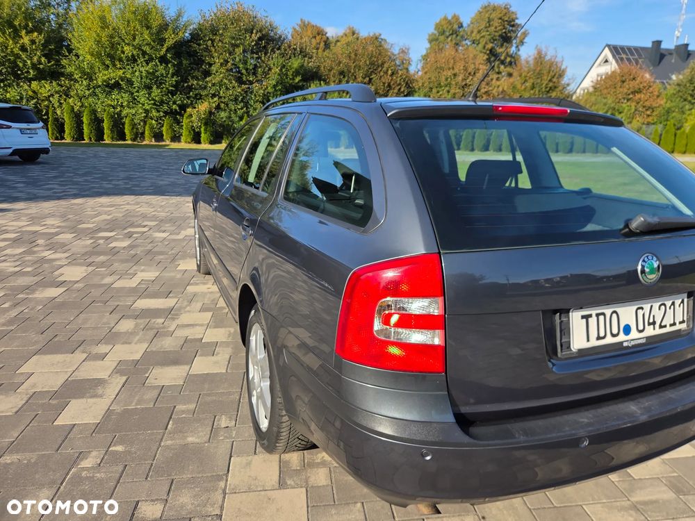 Skoda Octavia 1.6 Elegance - 17
