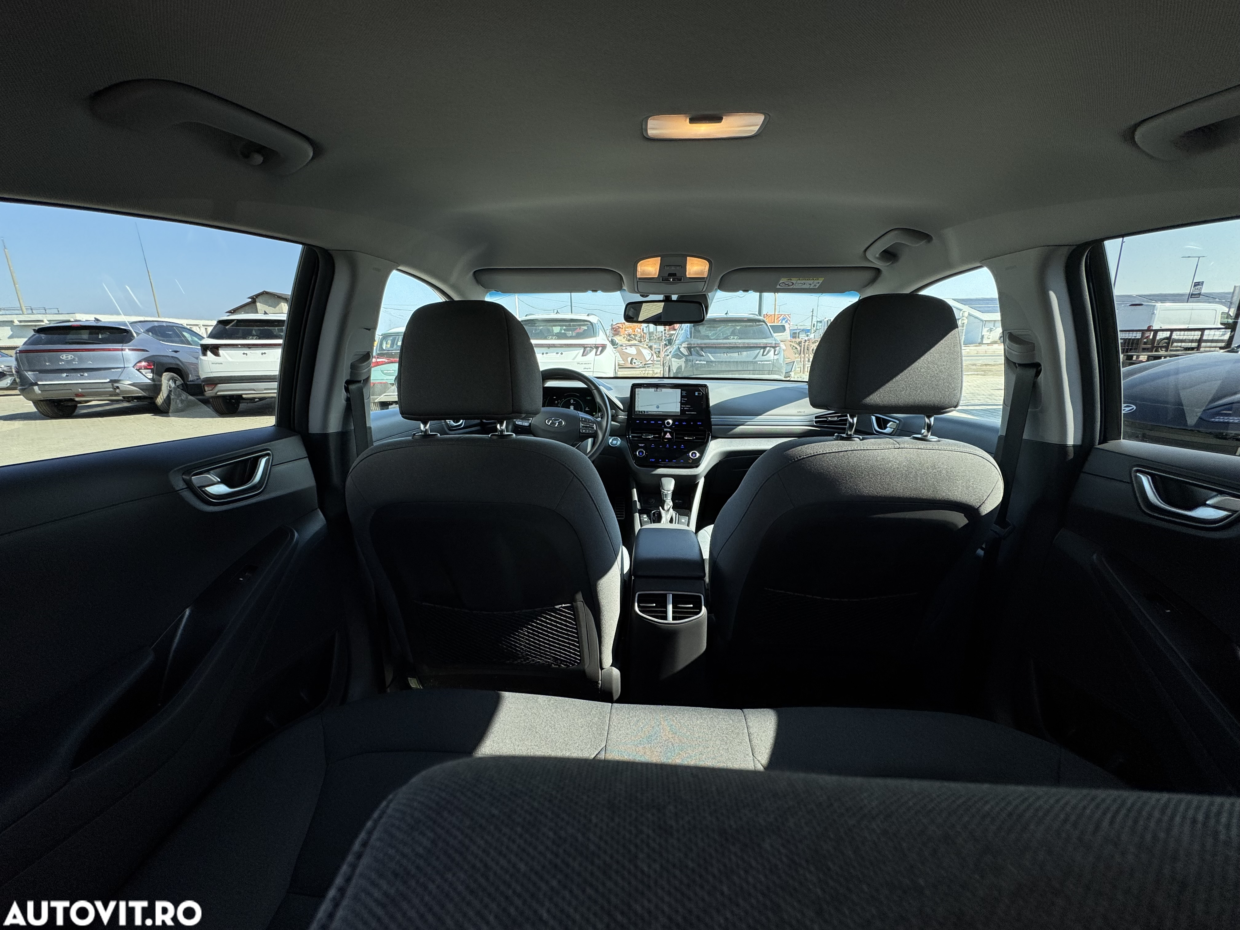 Hyundai IONIQ Plug-In Hybrid 1.6 141CP Exclusive - 12