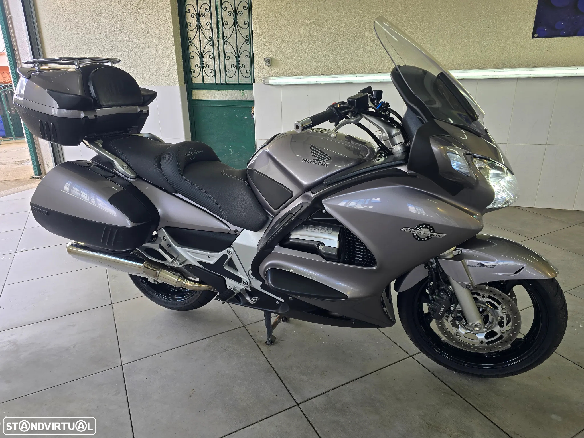 Honda Pan European ABS - 27