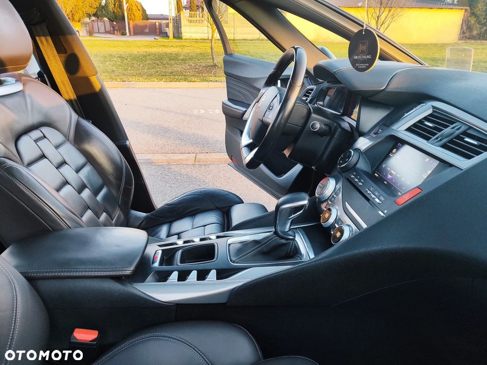 DS Automobiles DS 5 - 24