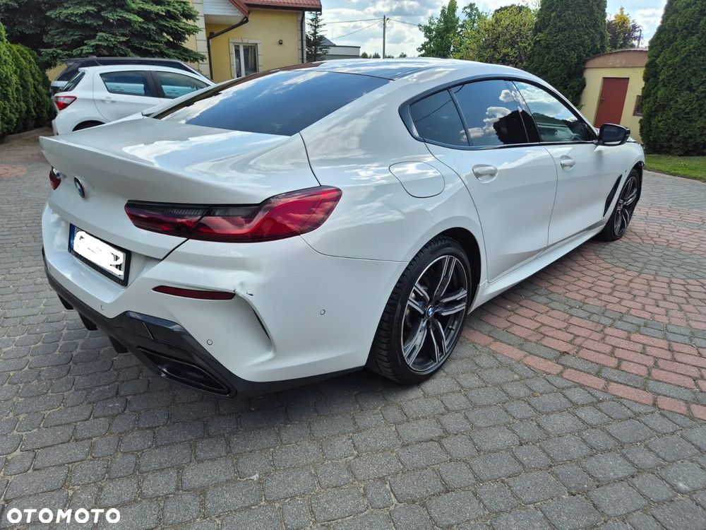BMW Seria 8 - 10