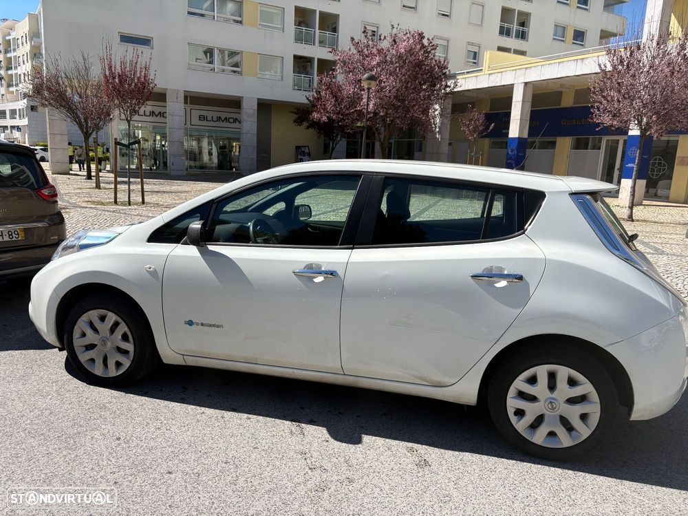 Nissan Leaf - 1