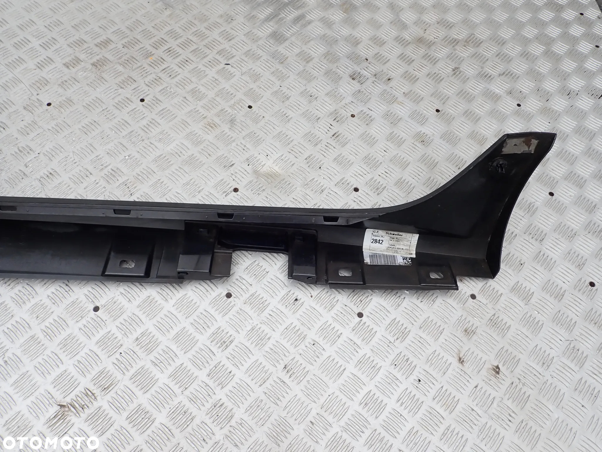 PRÓG LISTWA PROGOWA  PRAWA AUDI A7 4G  4G0853860H - 5