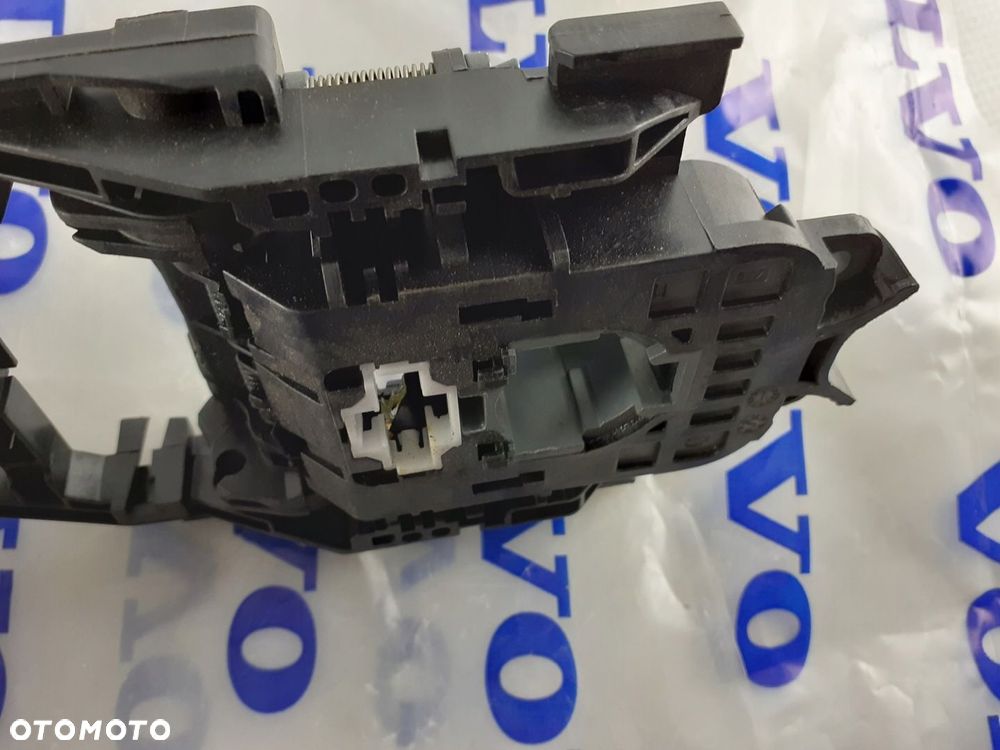 Volvo XC60 S60 V60 S80 korpus klamki L. P 2014-19. - 8