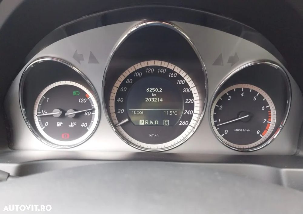 Mercedes-Benz C 180 CGI Automatik BlueEFFICIENCY Elegance - 8