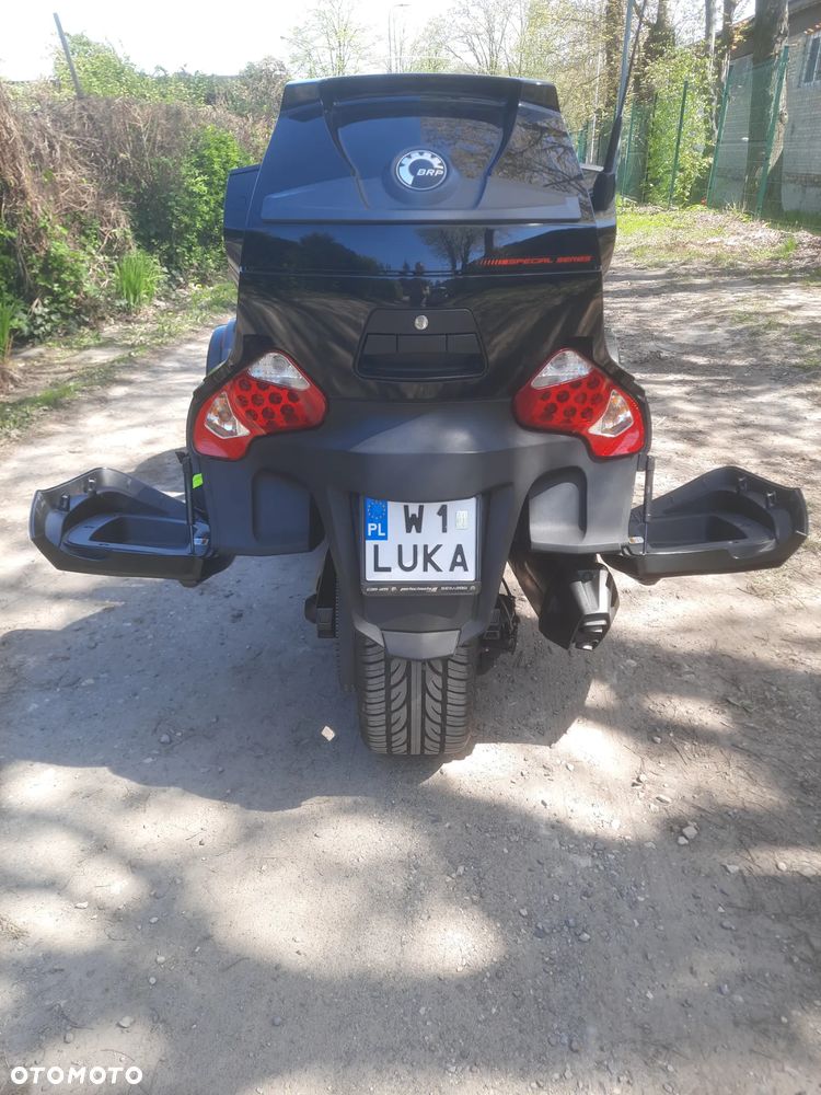 Can-Am Spyder - 13