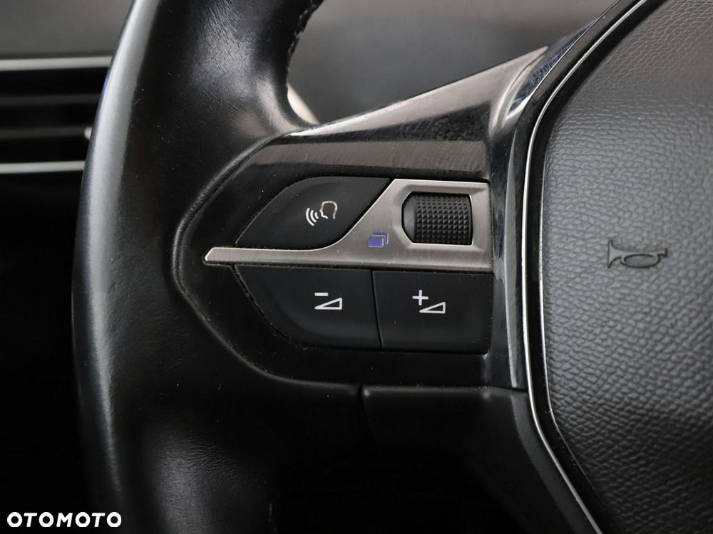 Peugeot 3008 1.2 PureTech Allure - 32