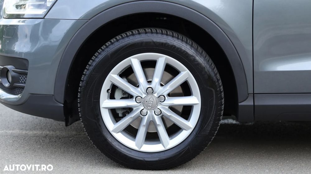Audi Q3 2.0 TDI Quattro S tronic - 38