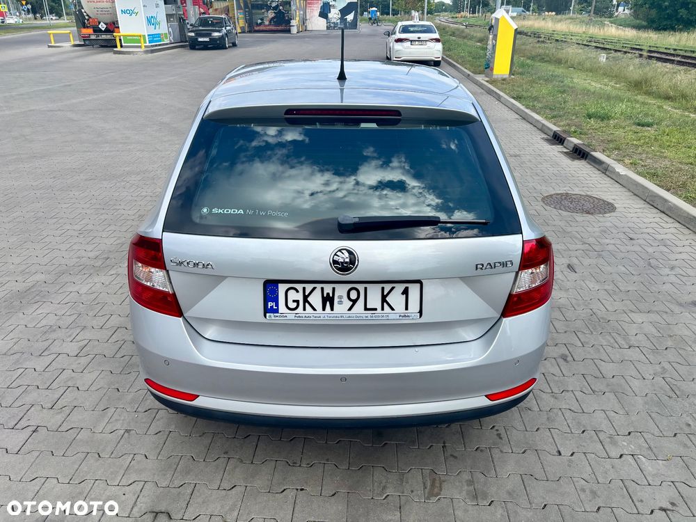 Skoda RAPID 1.2 TSI Ambition - 8