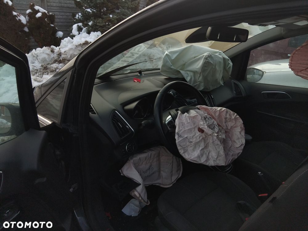 Ford B-MAX  z silnikiem 1,0 Ecoboost I i skrzynią manualną kod lakieru KC - 6