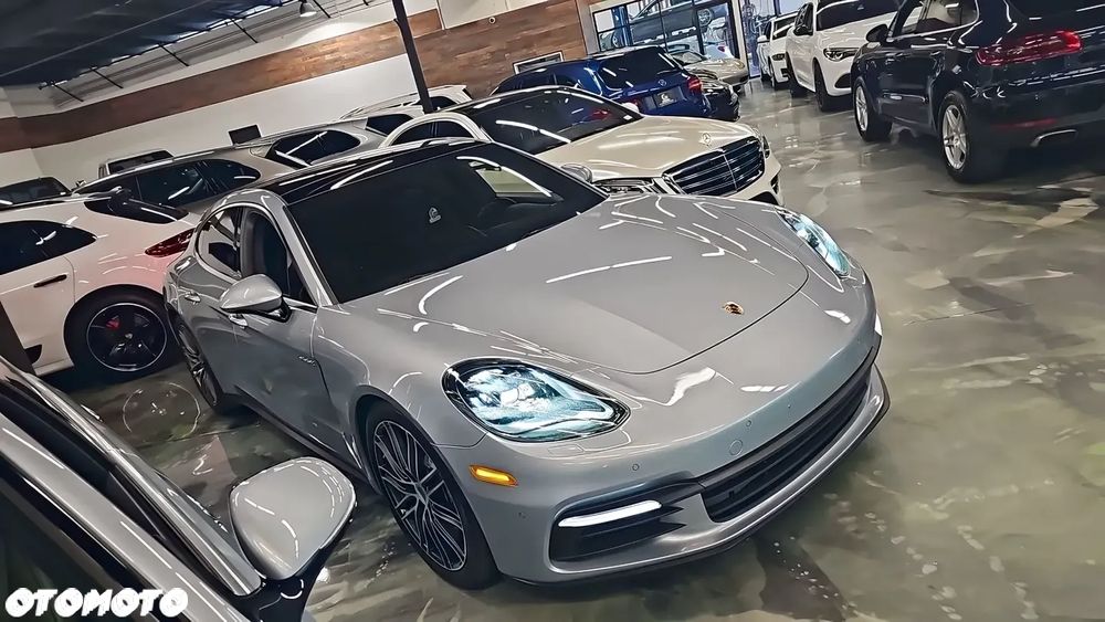 Porsche Panamera ver-4s-e--hybrid-sport-turismo - 2
