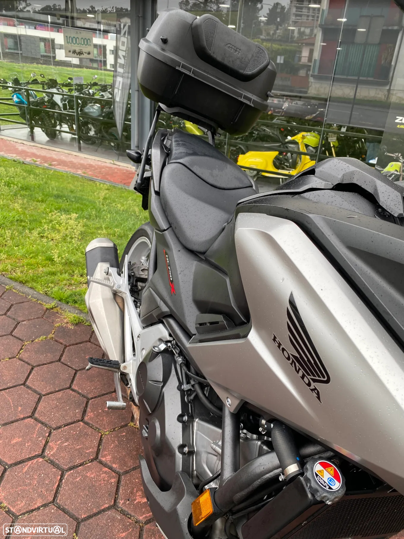 Honda NC750X NC750X top case - 11