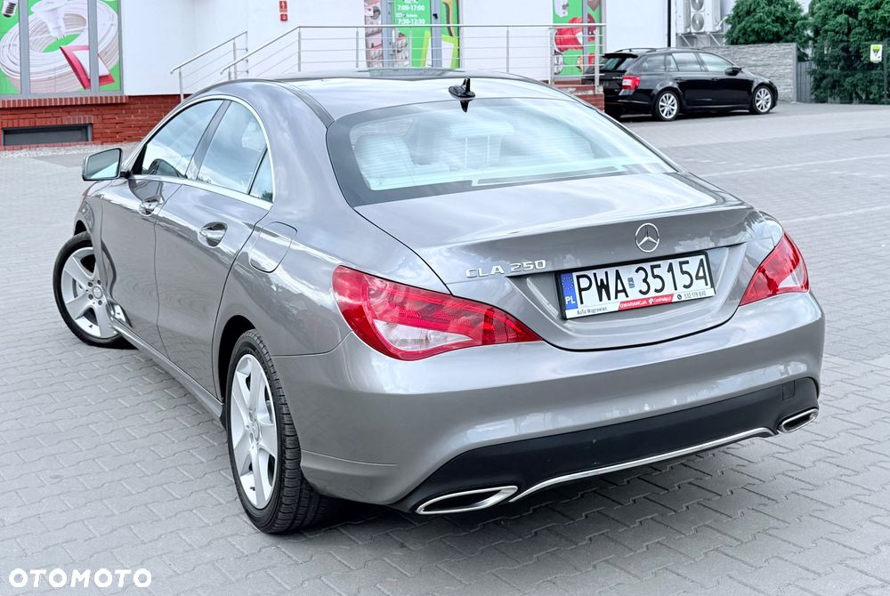 Mercedes-Benz CLA 250 7G-DCT AMG Line - 18