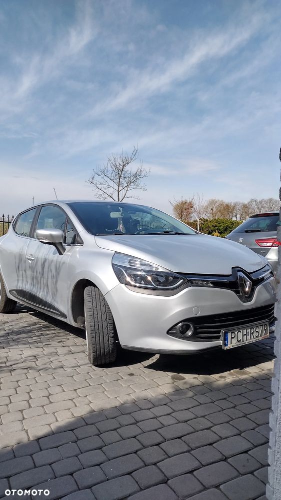 Renault Clio 1.2 16V 75 Life - 24