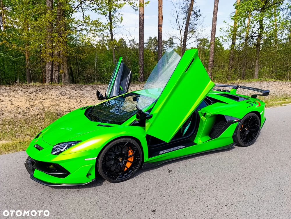Lamborghini Aventador - 12