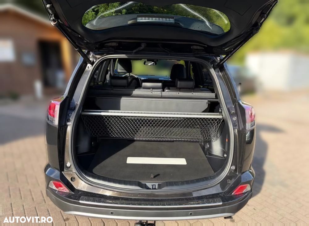 Toyota RAV4 - 2