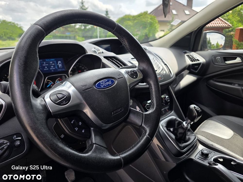 Ford Kuga 2.0 TDCi 4x4 Titanium - 28