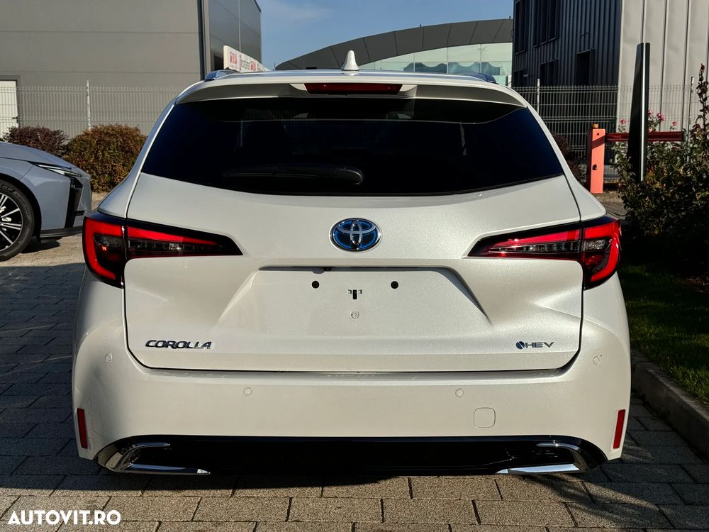 Toyota Corolla 1.8 HSD Dynamic - 6