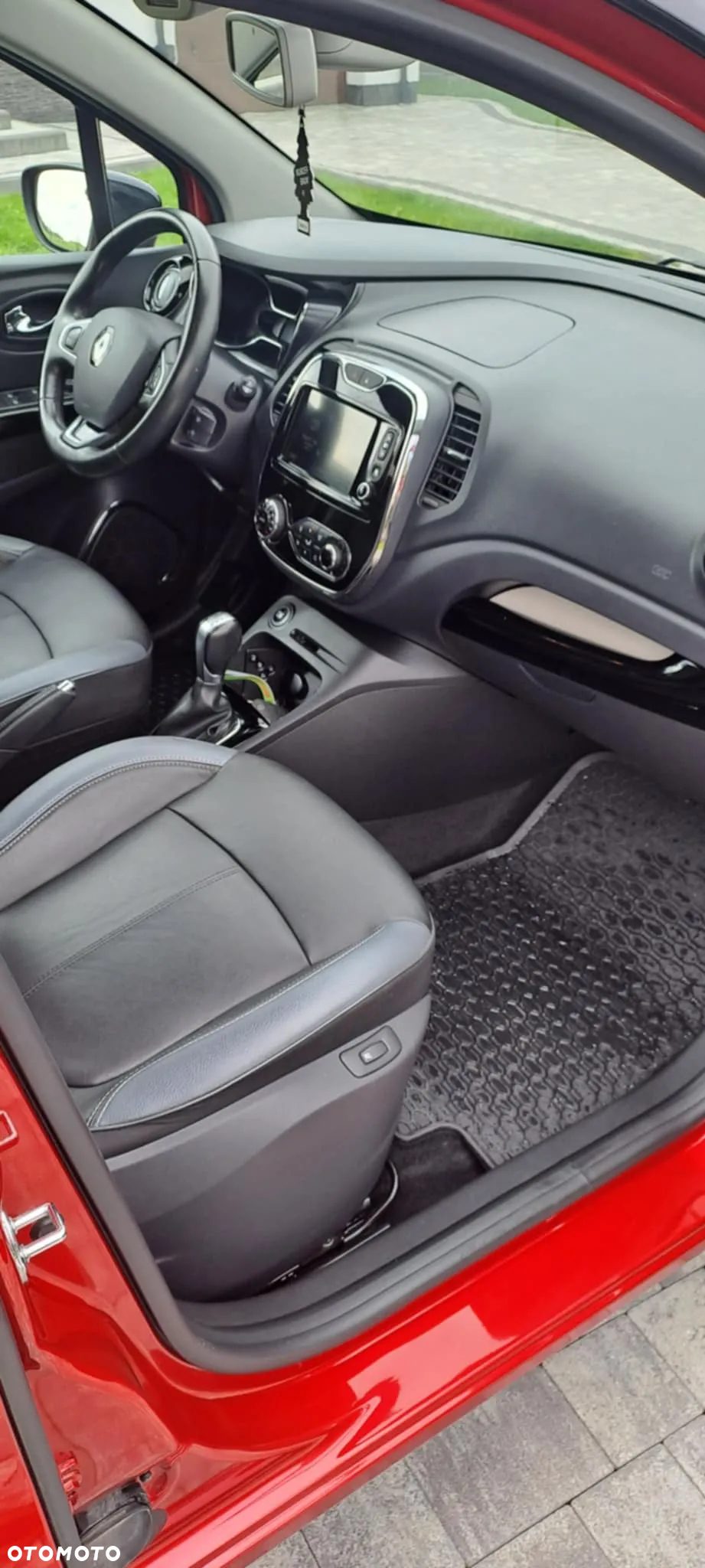 Renault Captur - 11
