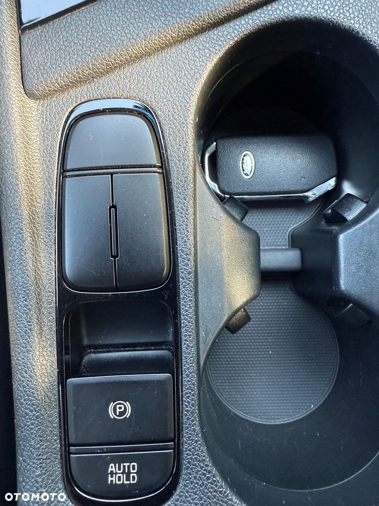 Kia Niro 1.6 GDI 2WD Vision - 32