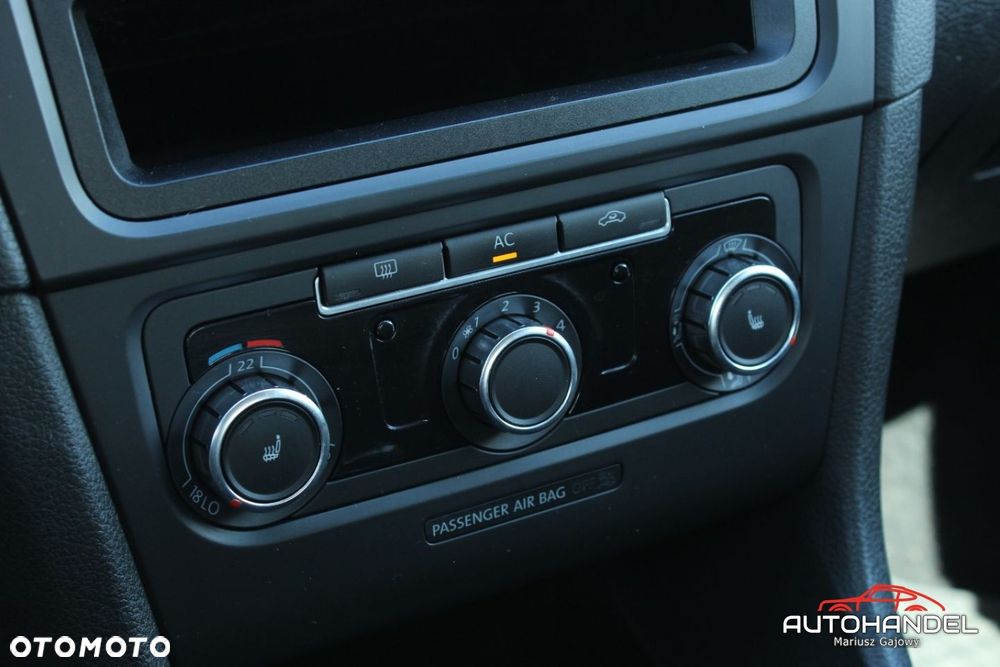 Volkswagen Golf - 12