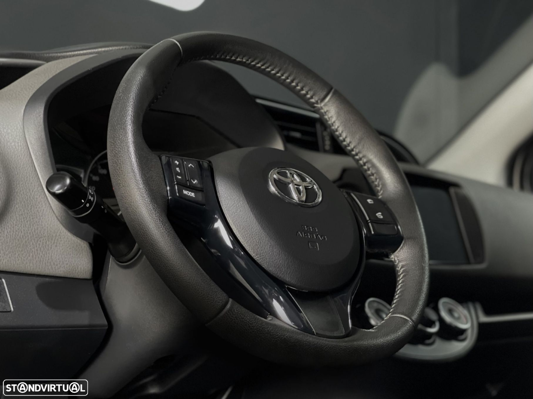 Toyota Yaris - 5
