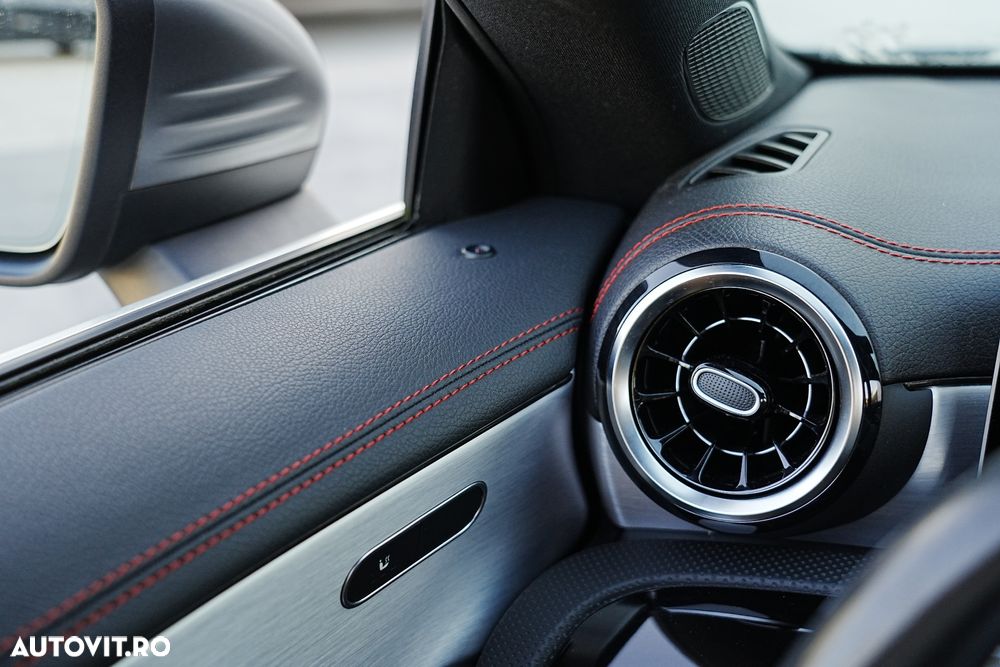 Mercedes-Benz CLA 180 7G-DCT AMG Line - 9