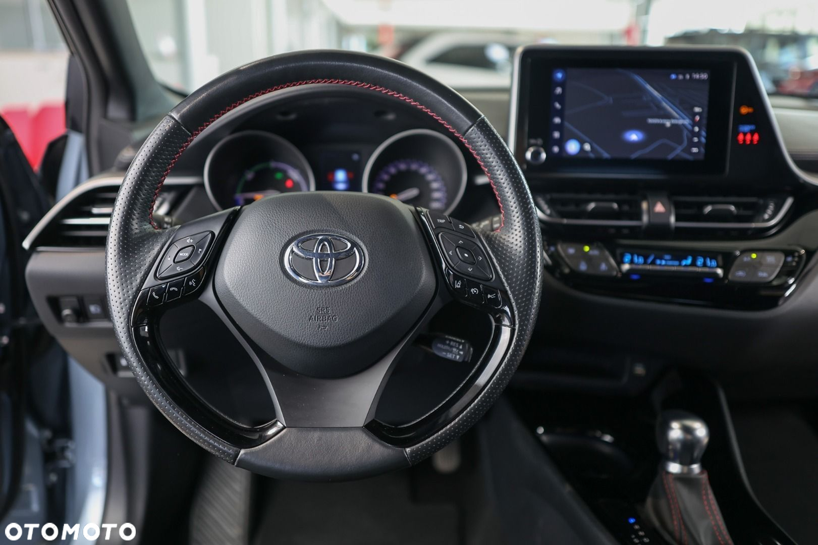 Toyota C-HR - 11