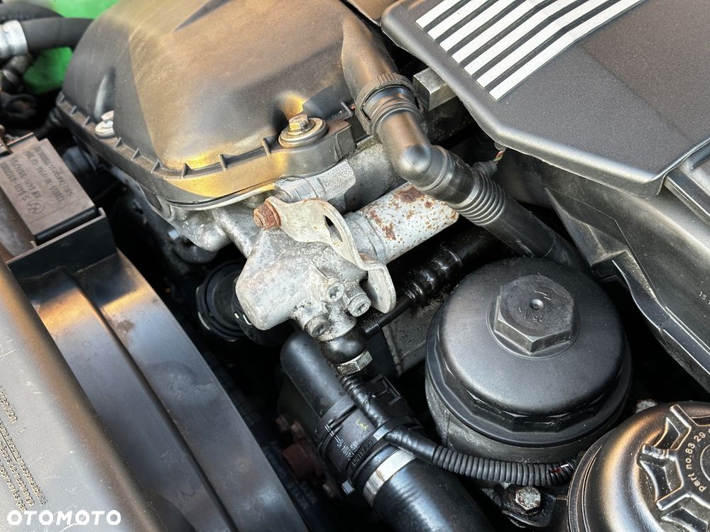 BMW Seria 3 330i - 16