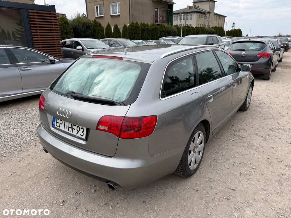 Audi A6 Avant 2.4 - 6