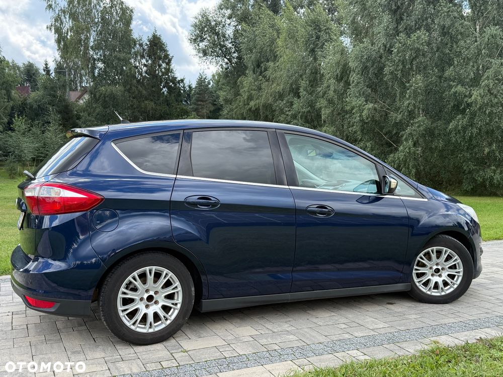 Ford Grand C-MAX - 11