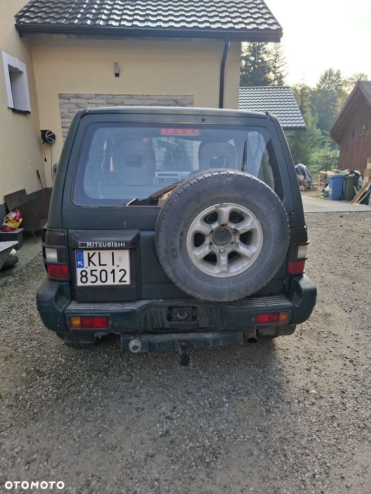 Mitsubishi Pajero - 3
