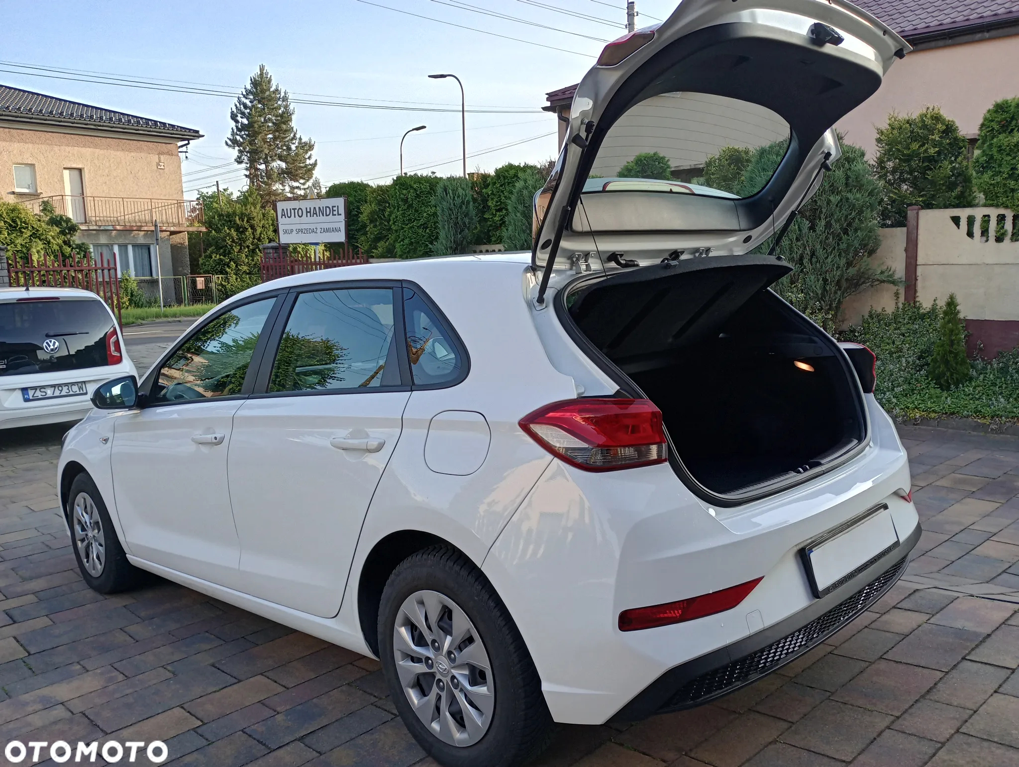 Hyundai i30 1.5 DPI Classic + - 9