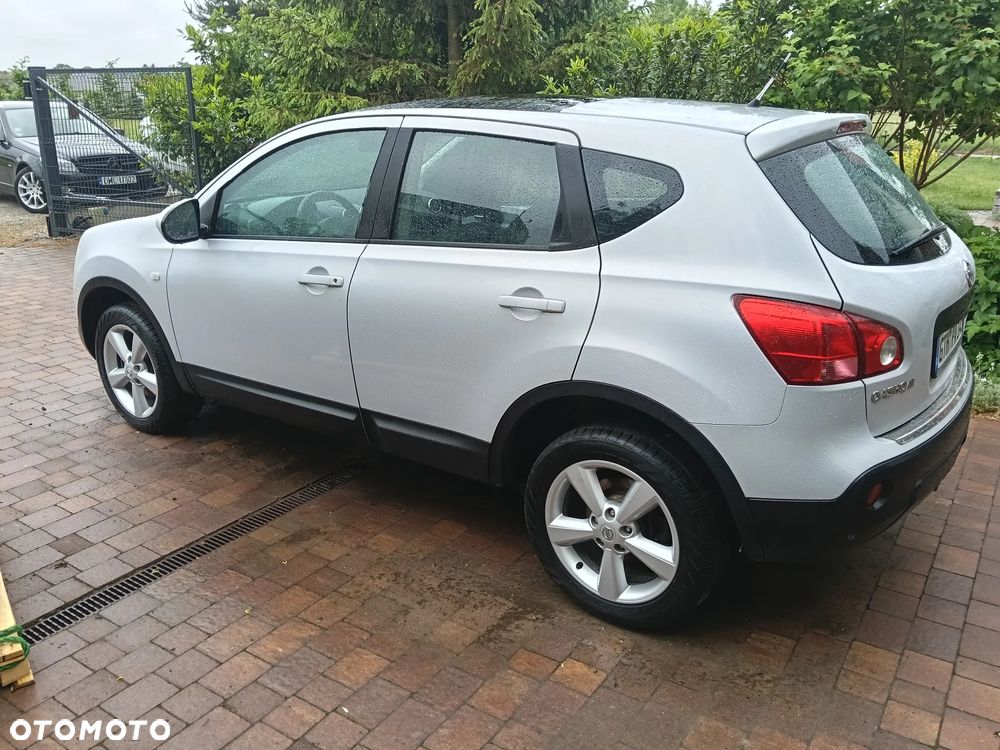 Nissan Qashqai 2.0 4x4 Tekna - 4