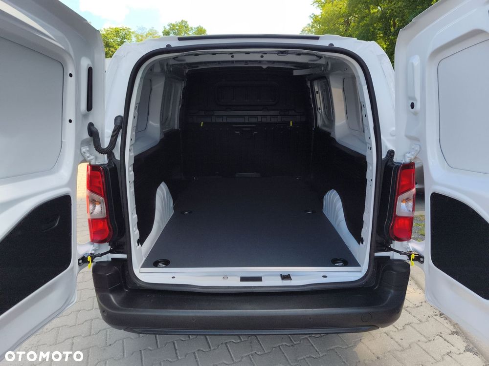 Toyota PROACE CITY - 13